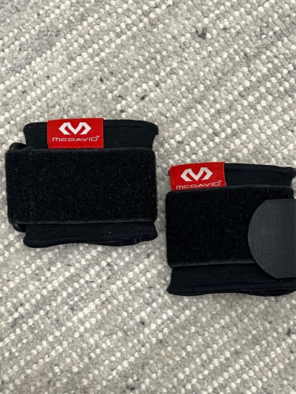 MCDAVID WRIST SLEEVE/ADJUSTABLE/ELASTIC
